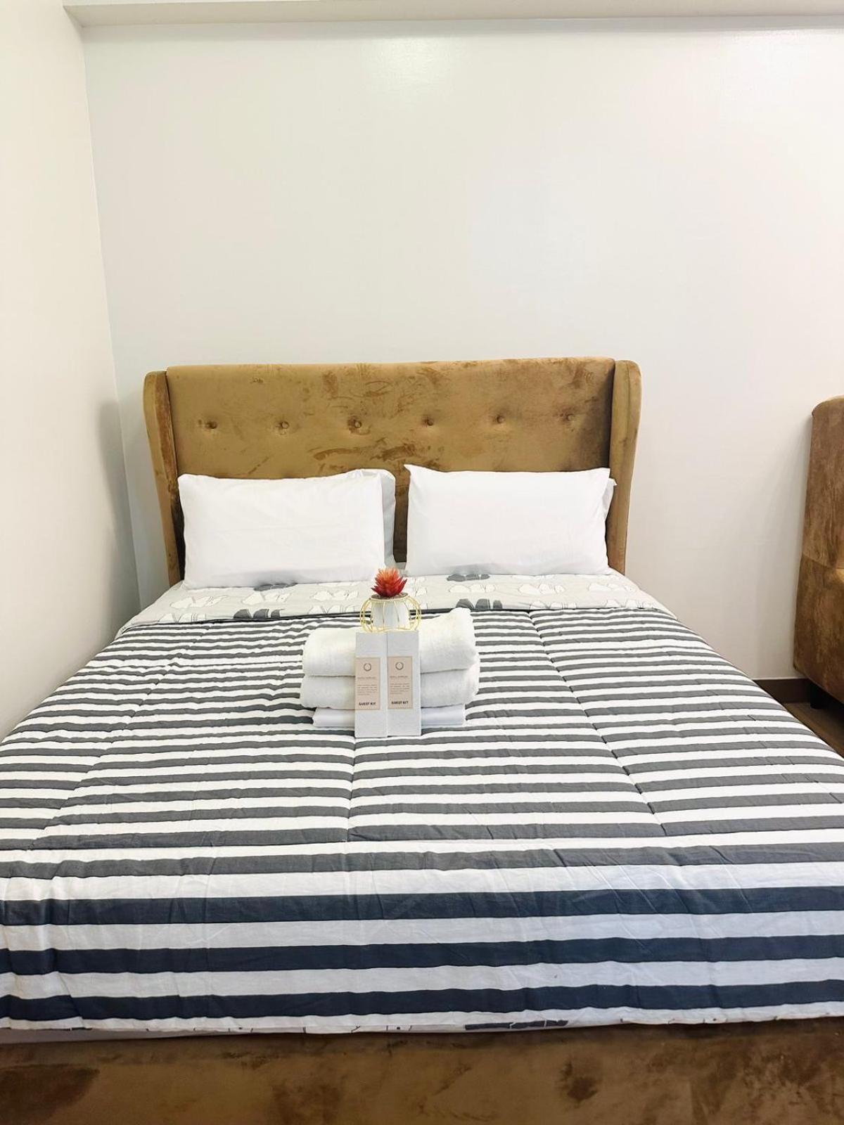 Trece Martires Starlight Suites מראה חיצוני תמונה