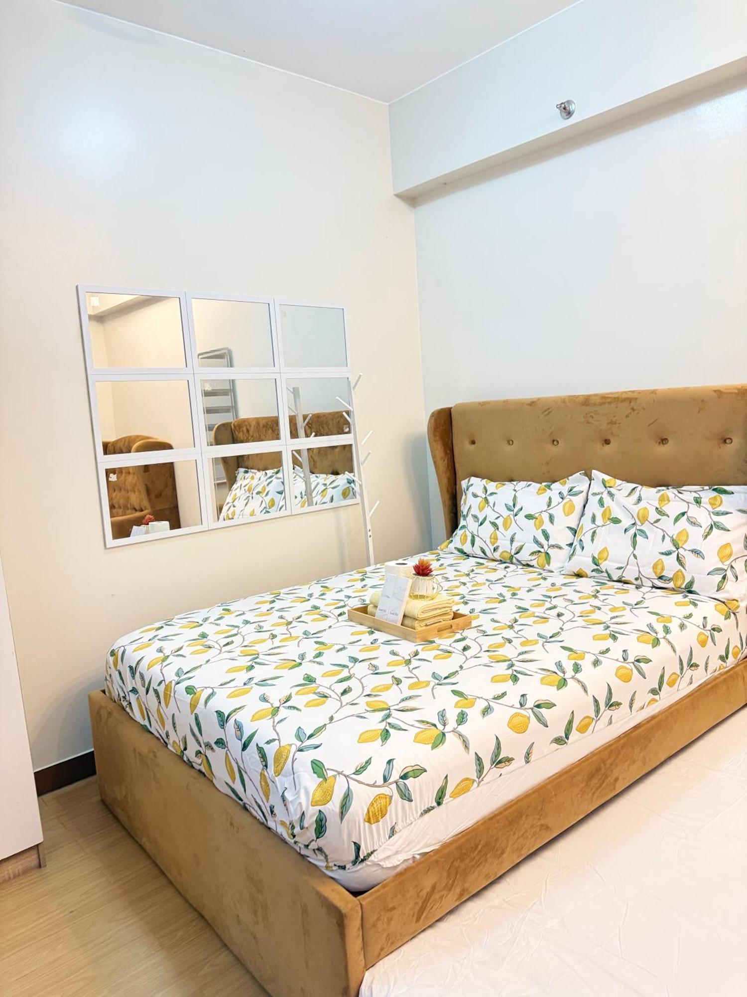 Trece Martires Starlight Suites מראה חיצוני תמונה